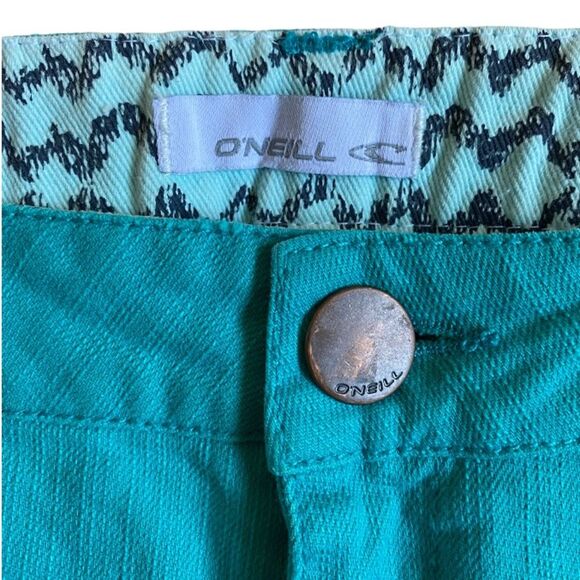 O'Neill Community Jean Shorts Women's Size 7 Teal Denim Raw Hem Beach Summer - Picture 10 of 12